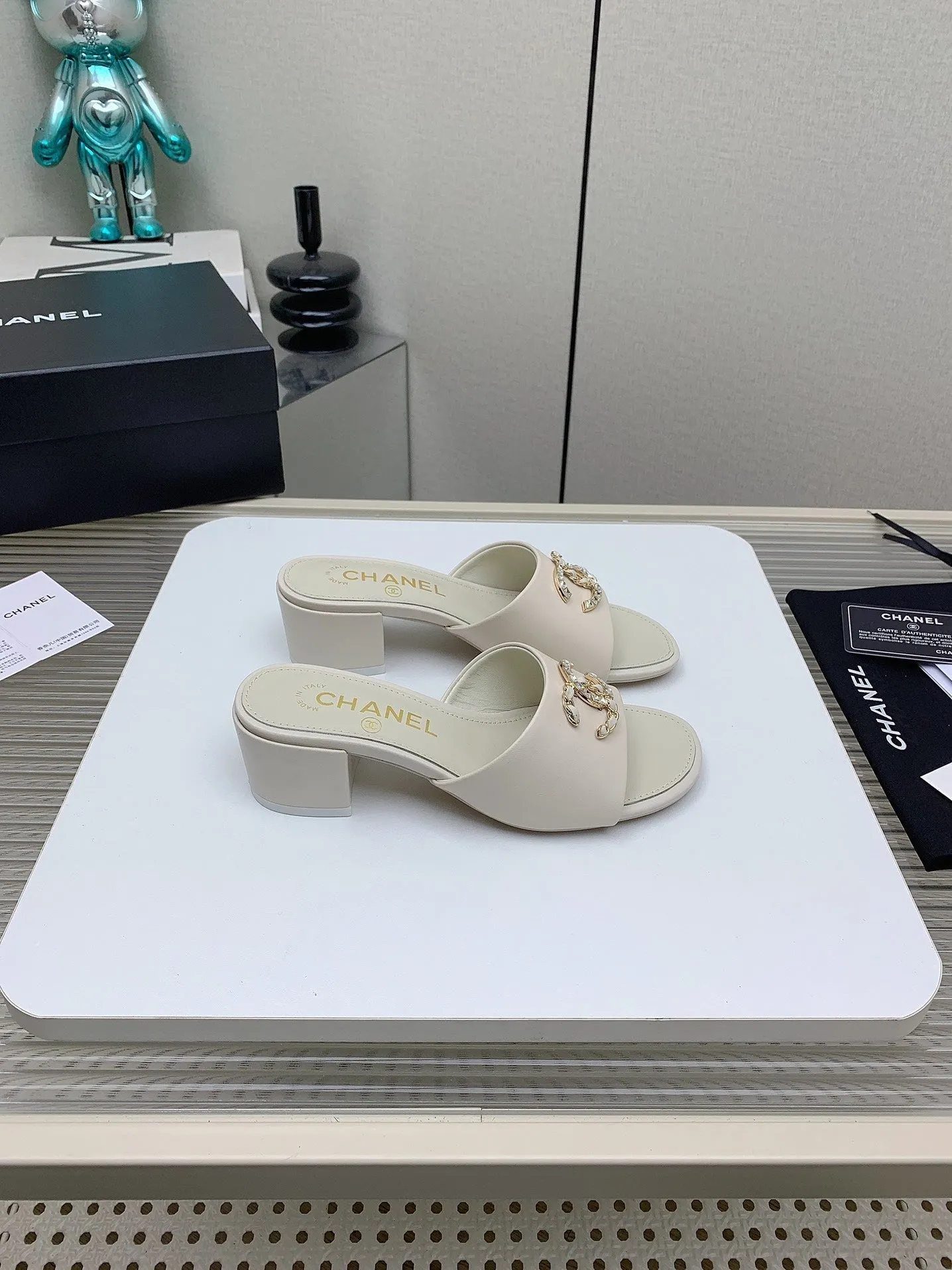 CC Mule Sandals 50m In White Lambskin 148978