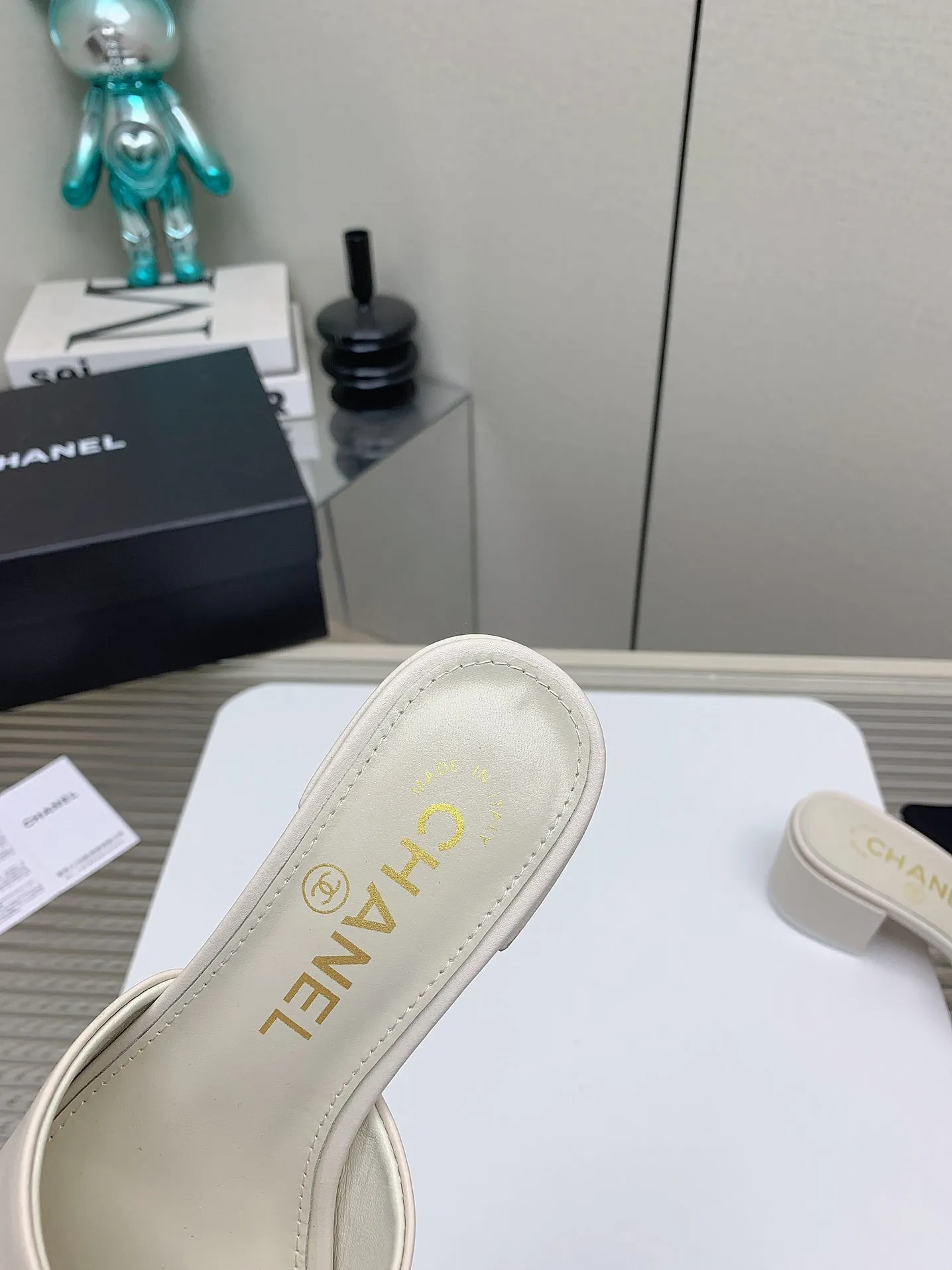CC Mule Sandals 50m In White Lambskin 148978