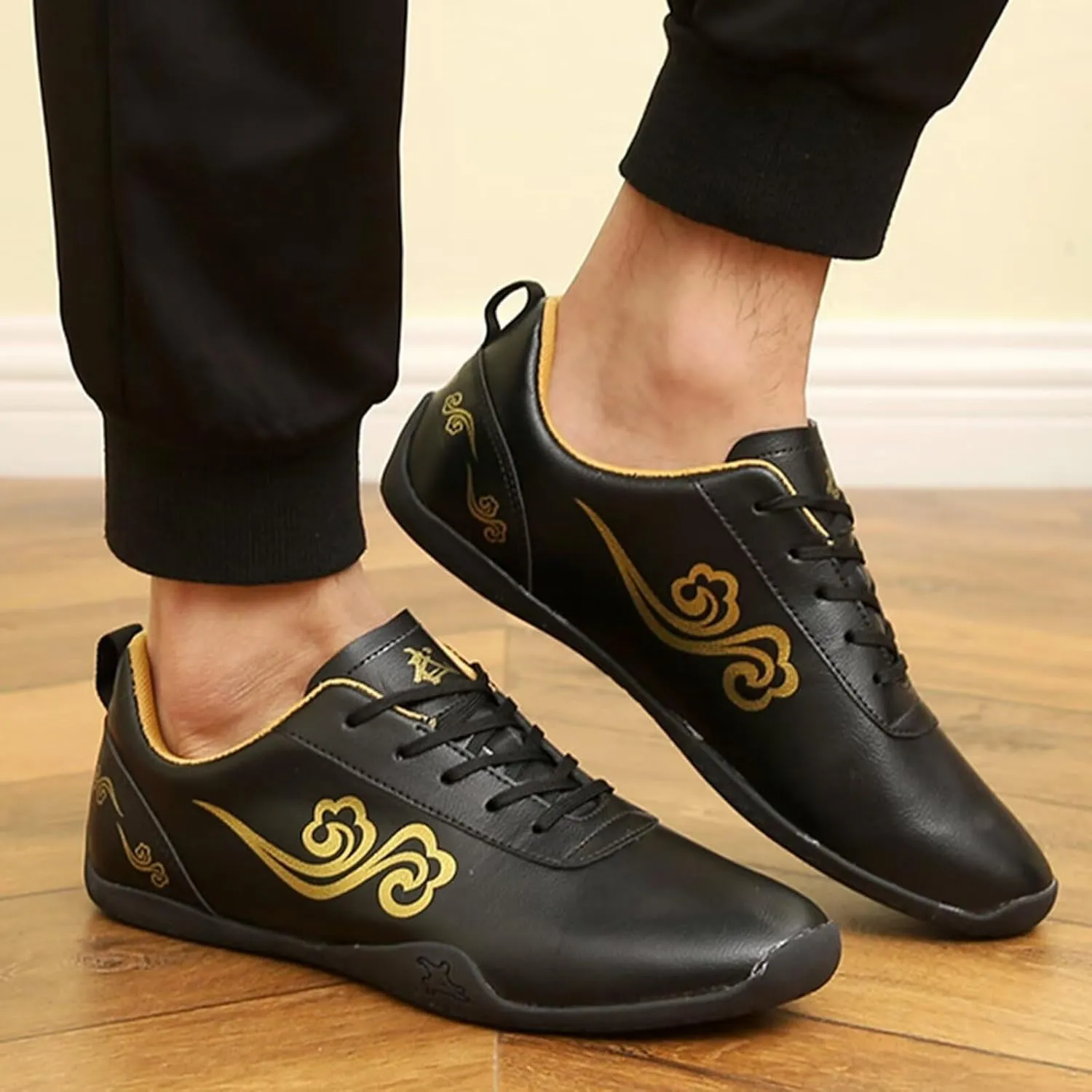 Chinese Tai-Chi Wu Shu Kungfu Shoes for Women Adults Non Slip Tai Ji Kong Fu Sport Training Shoes Breathable Taekwondo Shoes Martial Arts Shoes