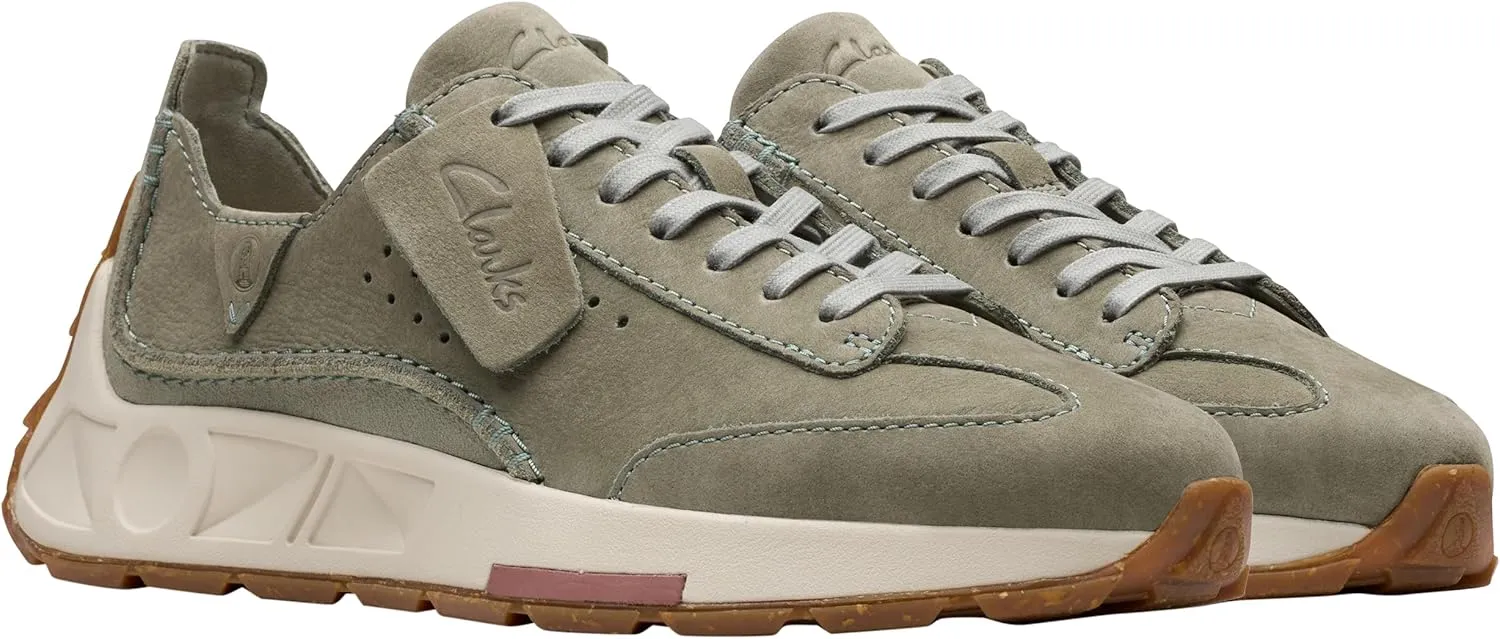 Clarks Women's Flat Sneaker
