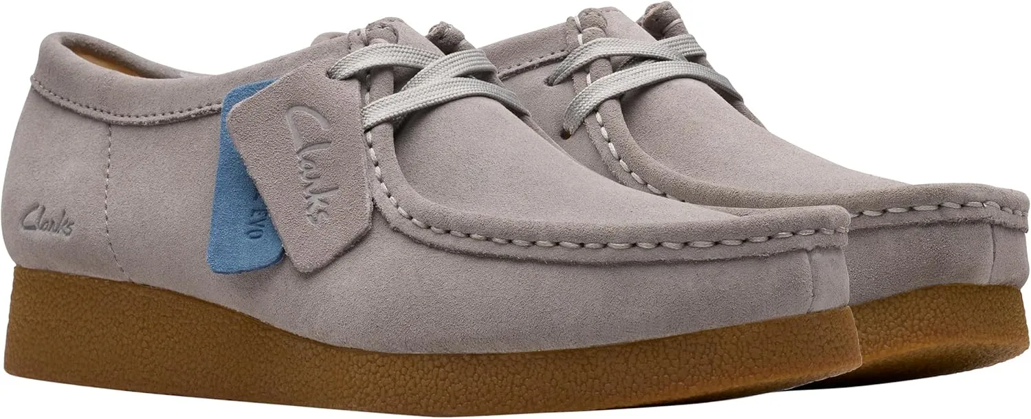 Clarks Women's Flat Sneaker