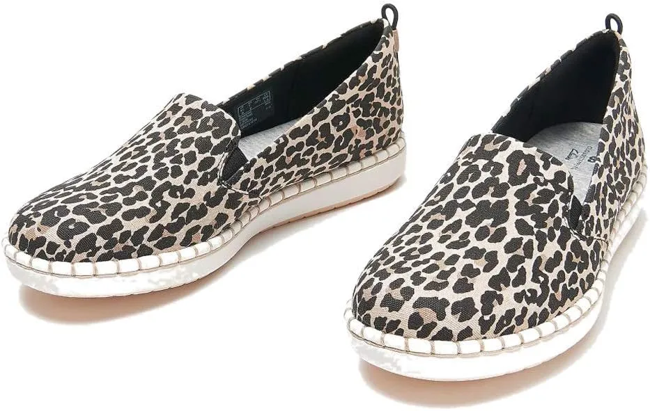 Clarks Women's Step Glow Jade Loafer Flat, Leopard Print