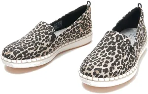 Clarks Women's Step Glow Jade Loafer Flat, Leopard Print