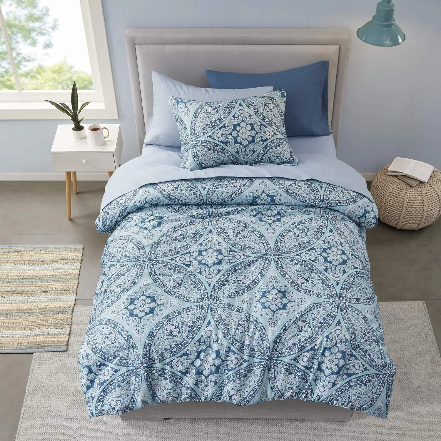 Comfort Spaces Bed in A Bag - Trendy Casual Design Cozy Comforter with Complete Sheet Set with Side Pocket, All Season Cover, Matching Shams, Twin(66"x90"), Gloria, Damask Blue 6 Piece