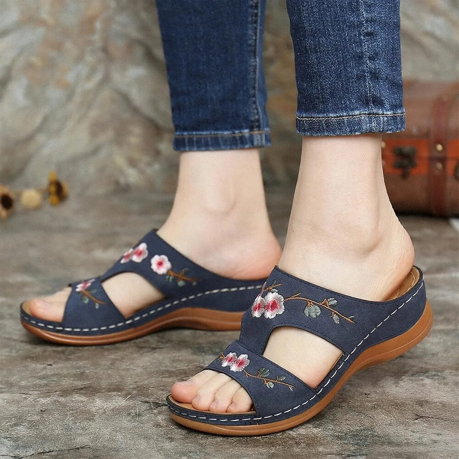 DOIX Garden Loafer Flat Shoes for Women Flowers Embroidered Slip on Mules Driving Shoes Lightweight Breathable Backless Slides Slippers Comfortable Walking Shoes,Blue,US4/EU35