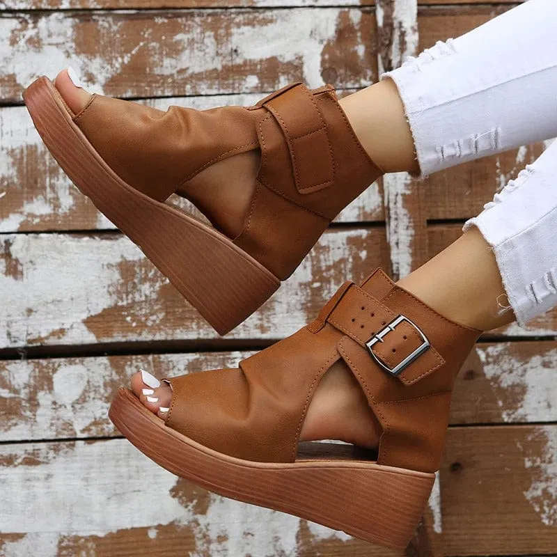 Durable orthopedic summer footwear