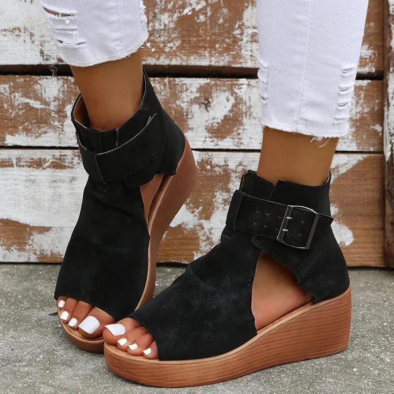 Durable orthopedic summer footwear