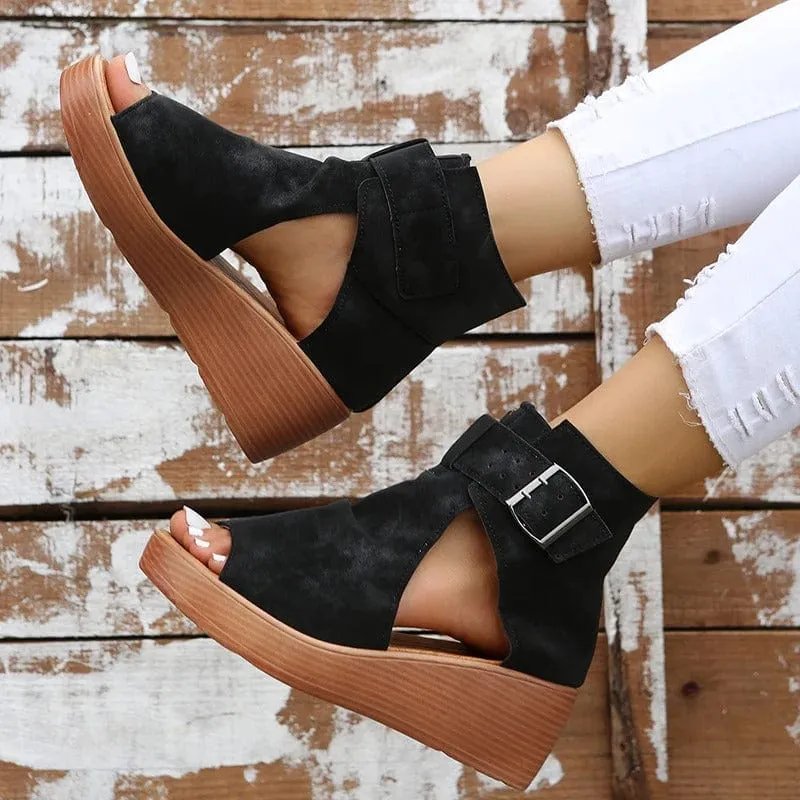 Durable orthopedic summer footwear