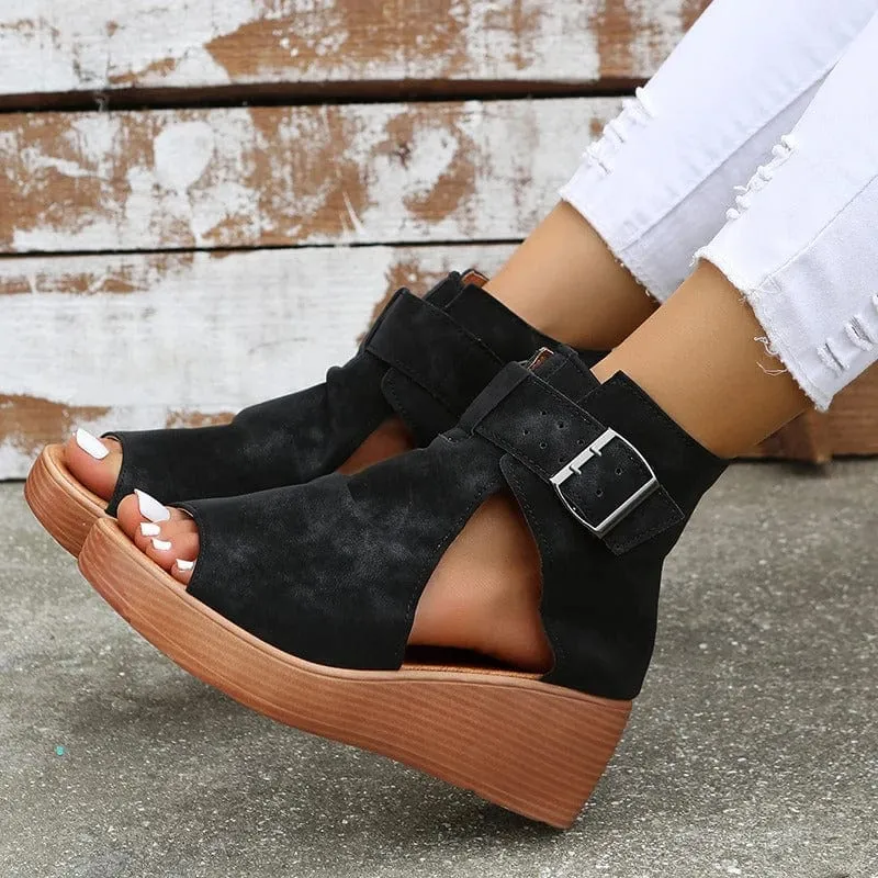Durable orthopedic summer footwear