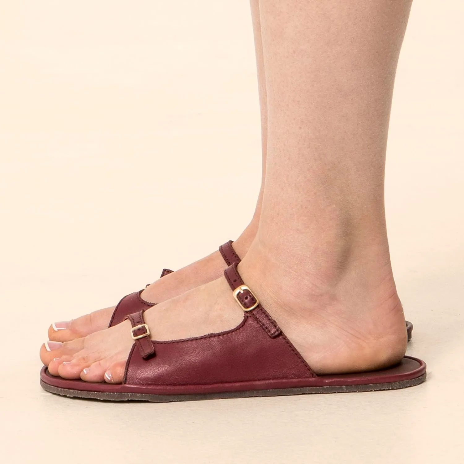 El Naturalista Women's Classic Flat Sandal
