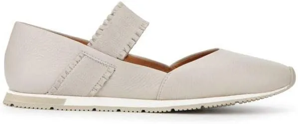 Gentle Souls by Kenneth Cole Women's Luca Ruffle Strap Ballet Flat