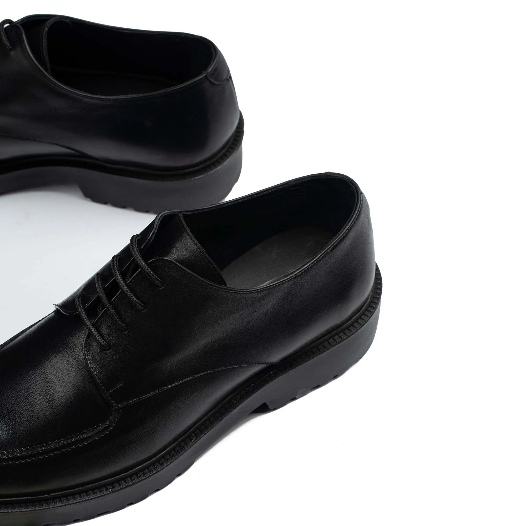 Genuine Leather Chunky Ox –Black