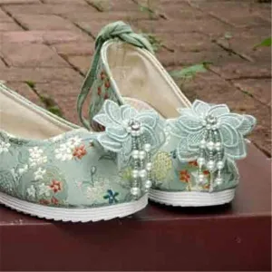 Hcclijo Hanfu Shoes Women Chinese Traditional Ancient Inside Heighten Flat Shoes Embroidery Shoes Wedding Hanfu Shoes for Women