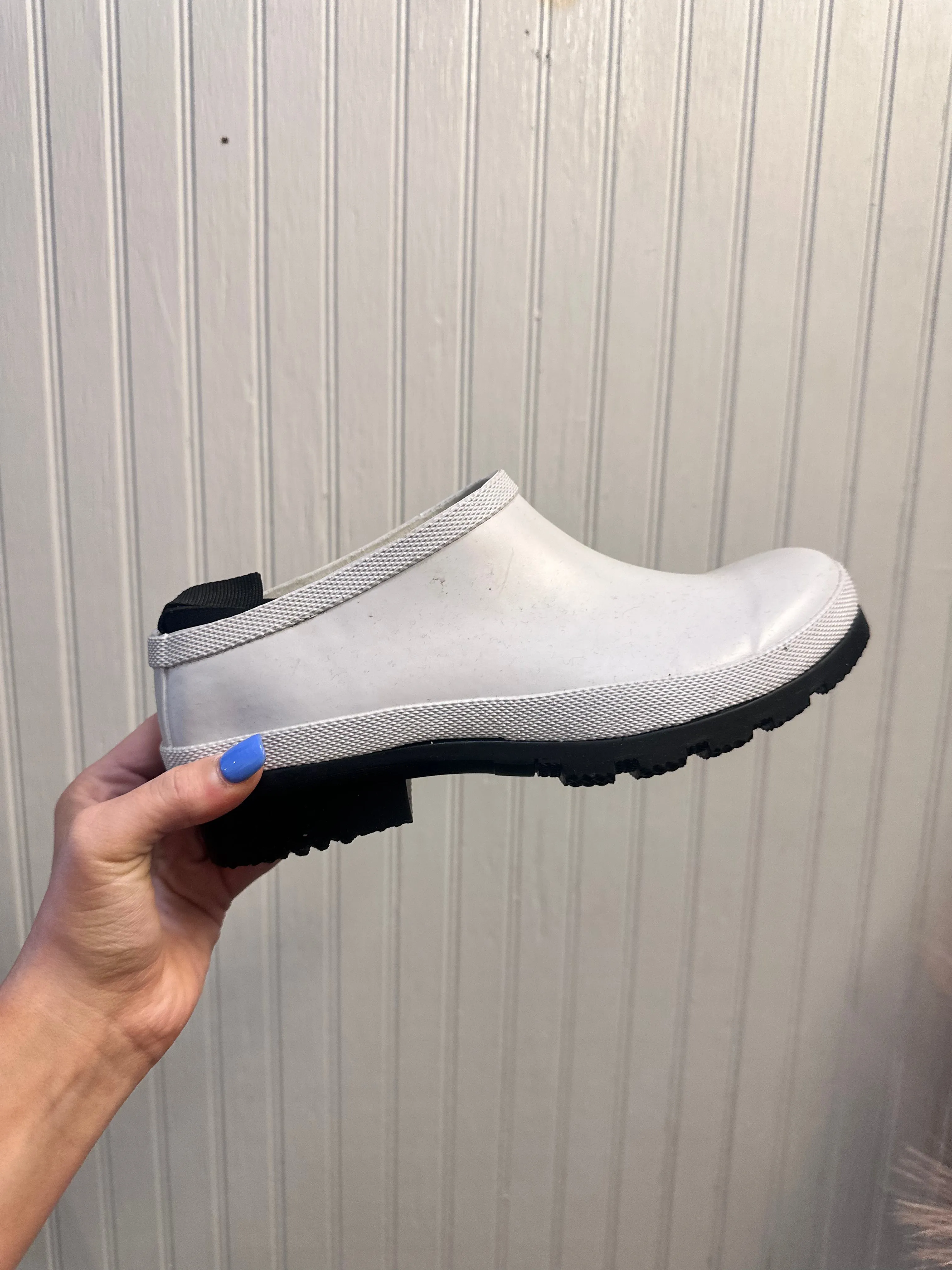 Hey Girl Puddle White