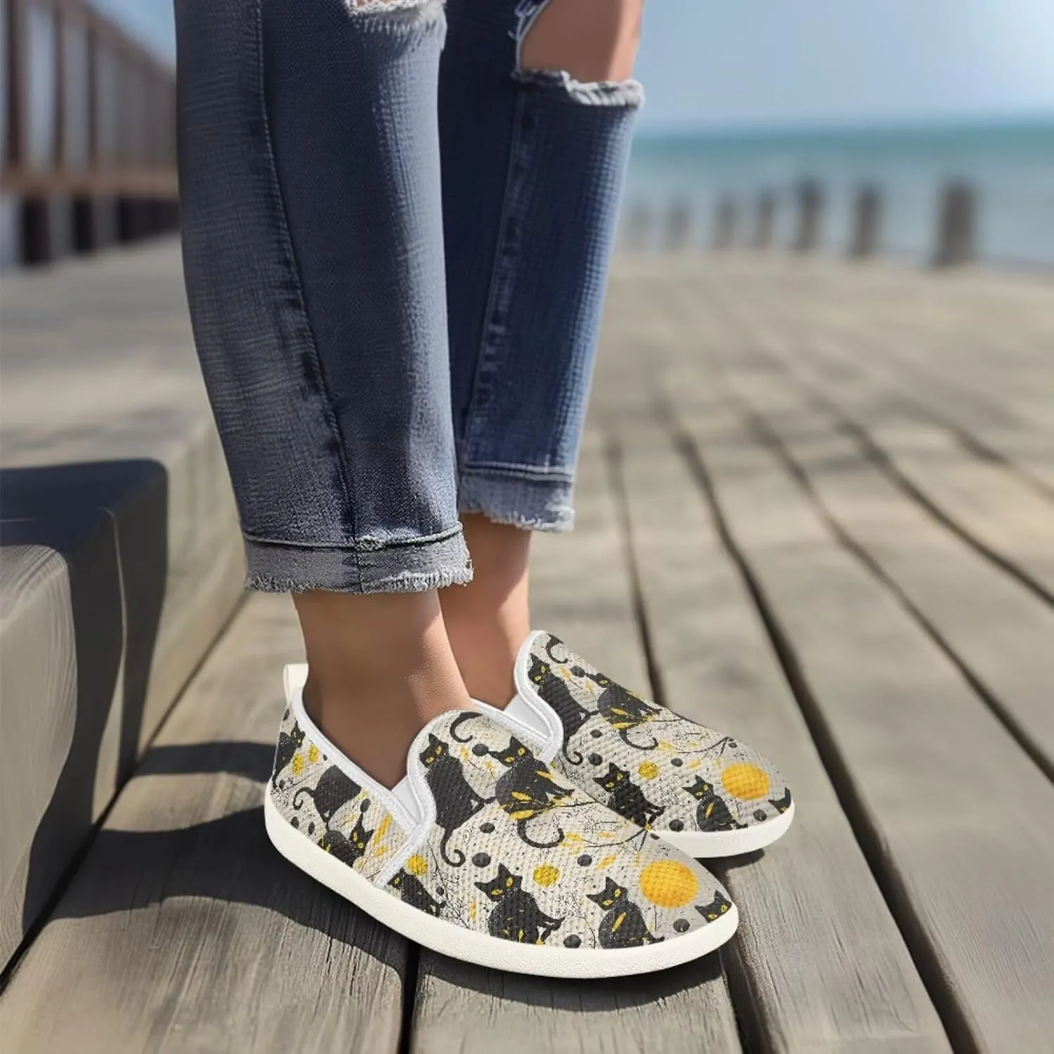 Howilath Cats Pattern Flat Shoes for Women Slip on Sneakers Lightweight Anti-Skid No Laces Running Sneakers