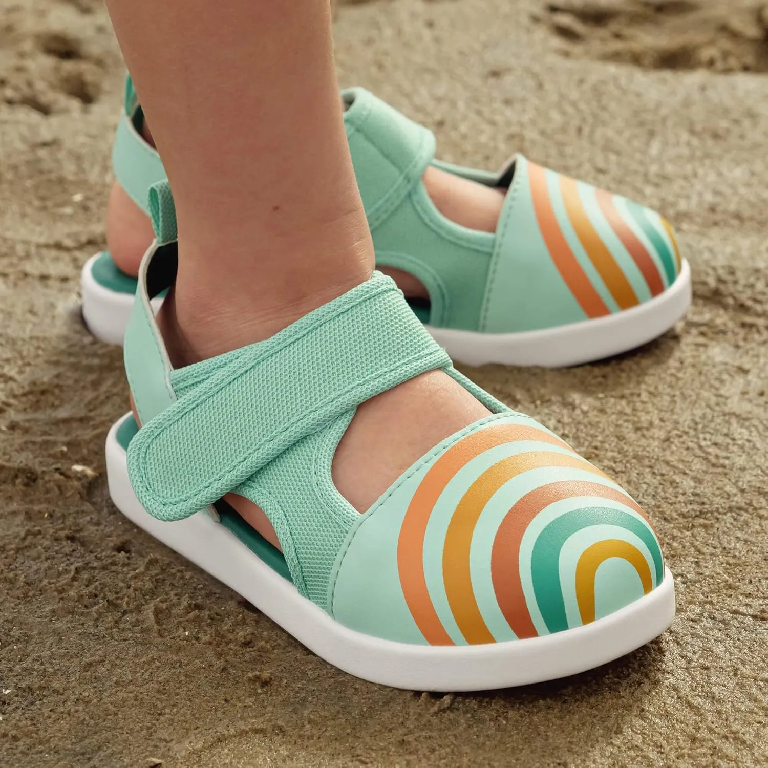 ikiki Non-Squeaky Sandals for Toddlers/Little Kids, Closed Toe