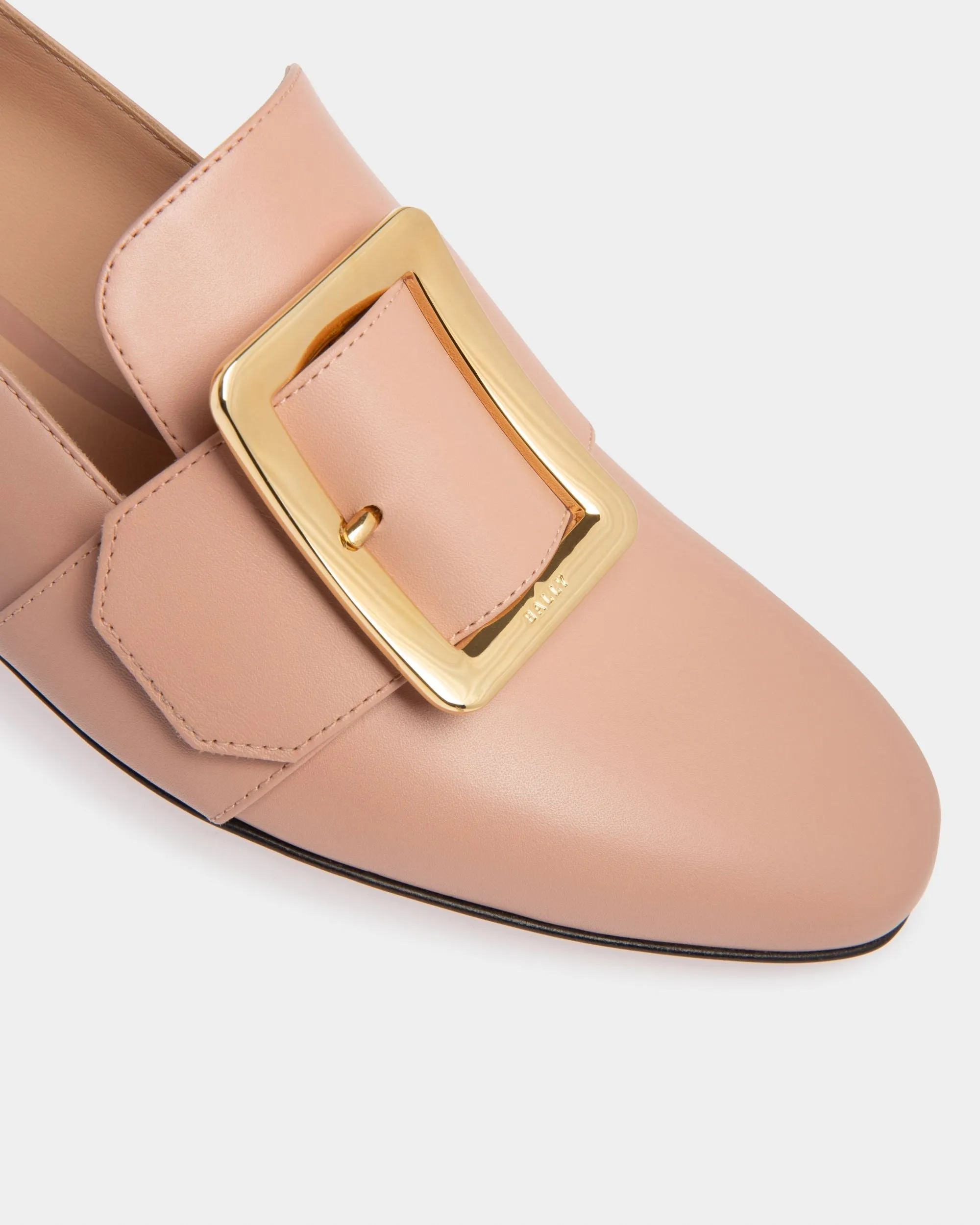 Janelle Leather Loafers In Pink