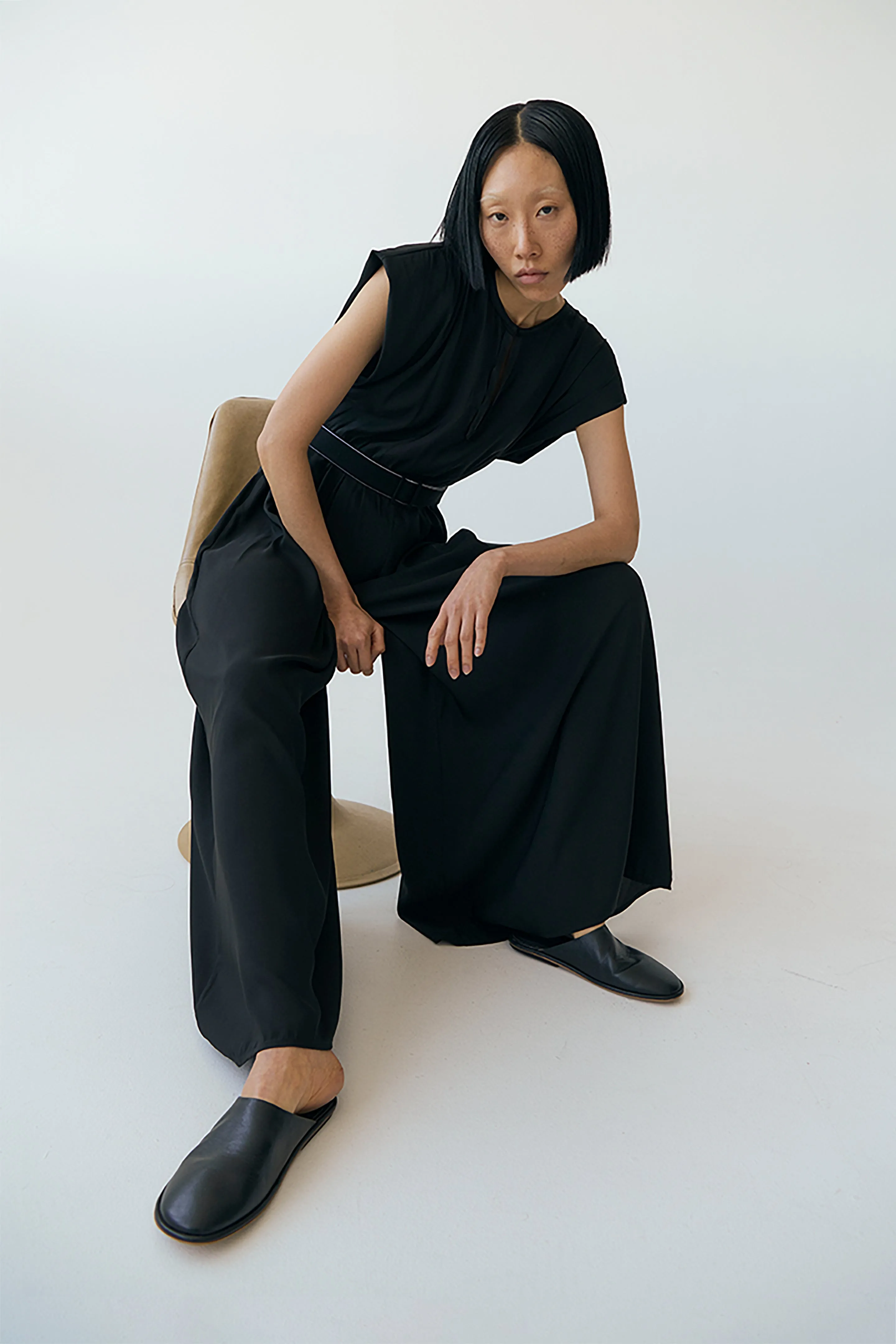 LEATHER SLIPPERS