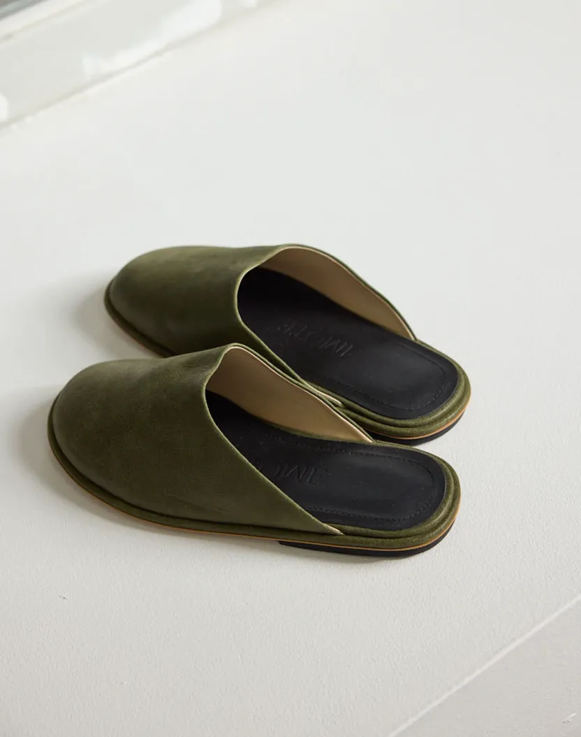 LEATHER SLIPPERS