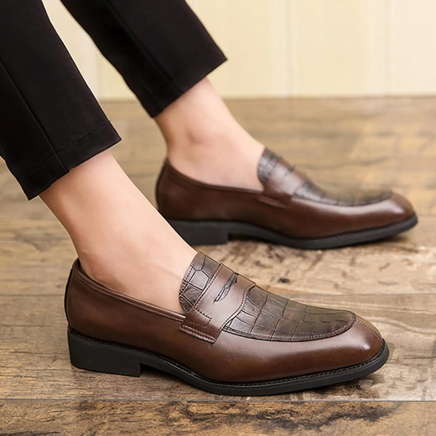 Men's Leather Printed Slip-On Dress Oxford Shoes Comfortable Round Toe Formal Business Loafers Moccasins Shoes for Men
