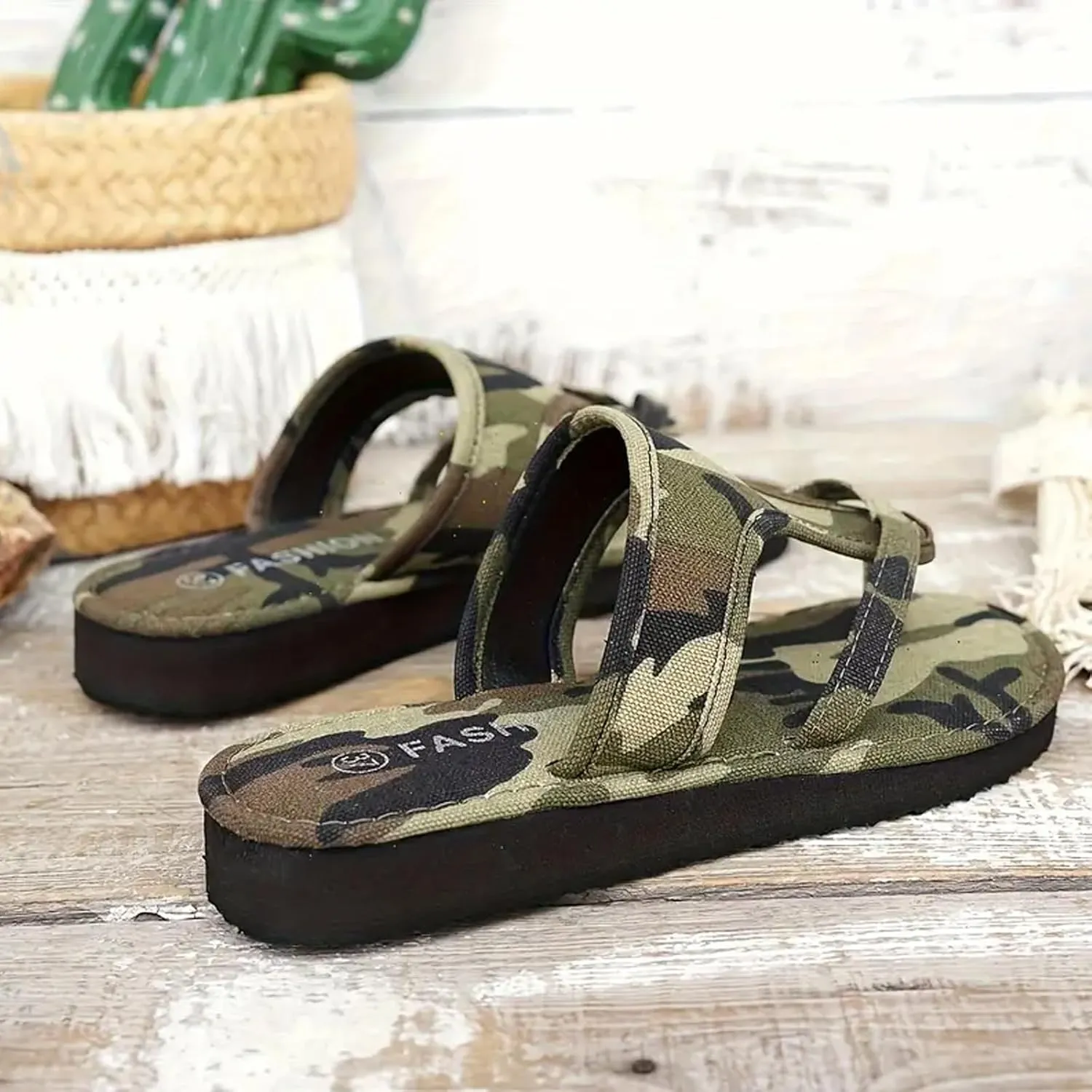 Military Green Camouflage Women's Flat Sandals, Woven Women's Flat Sandals, Summer Beach Walking Thong Cushion Sandals Slip Strappy Flat Open Toe Slide Ring Fabric Flip Flops