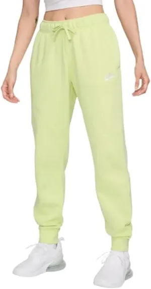 Nike Women's Sporty