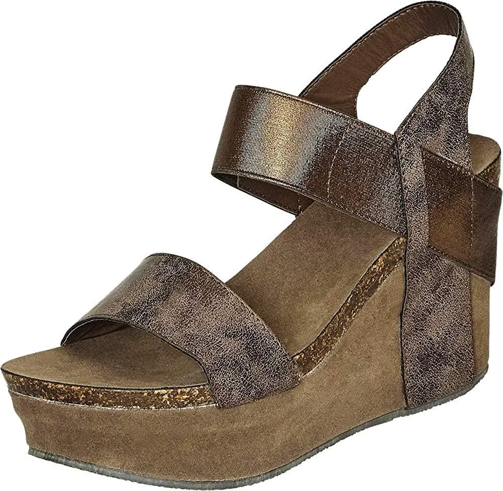Pierre Dumas Women's Hester-1 Wedge Sandal