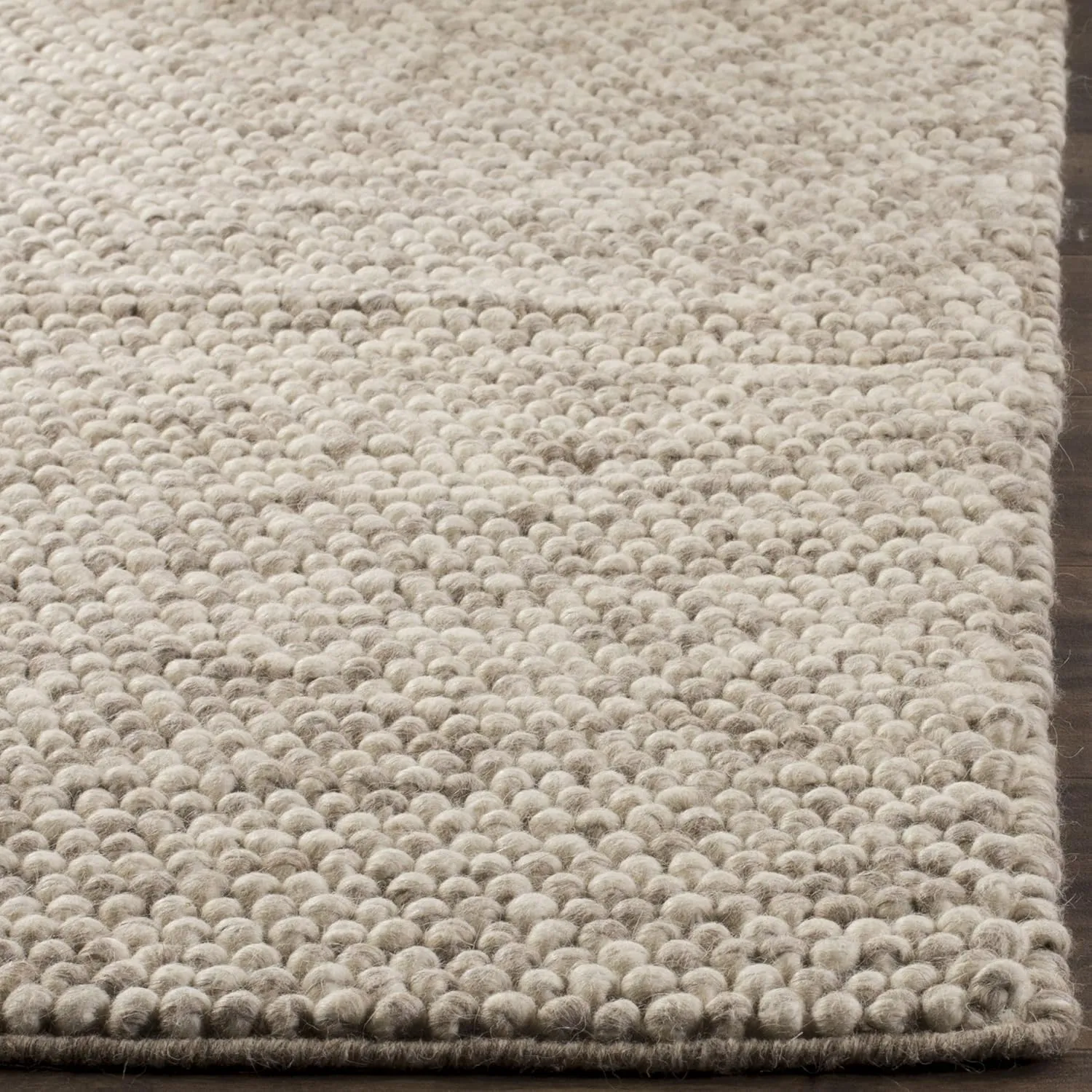 SAFAVIEH Natura Collection Accent Rug - 2' x 3', Beige, Handmade Wool, Ideal for High Traffic Areas in Entryway, Living Room, Bedroom (NAT620B)