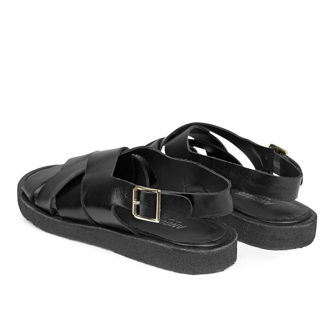 Sandal with buckle