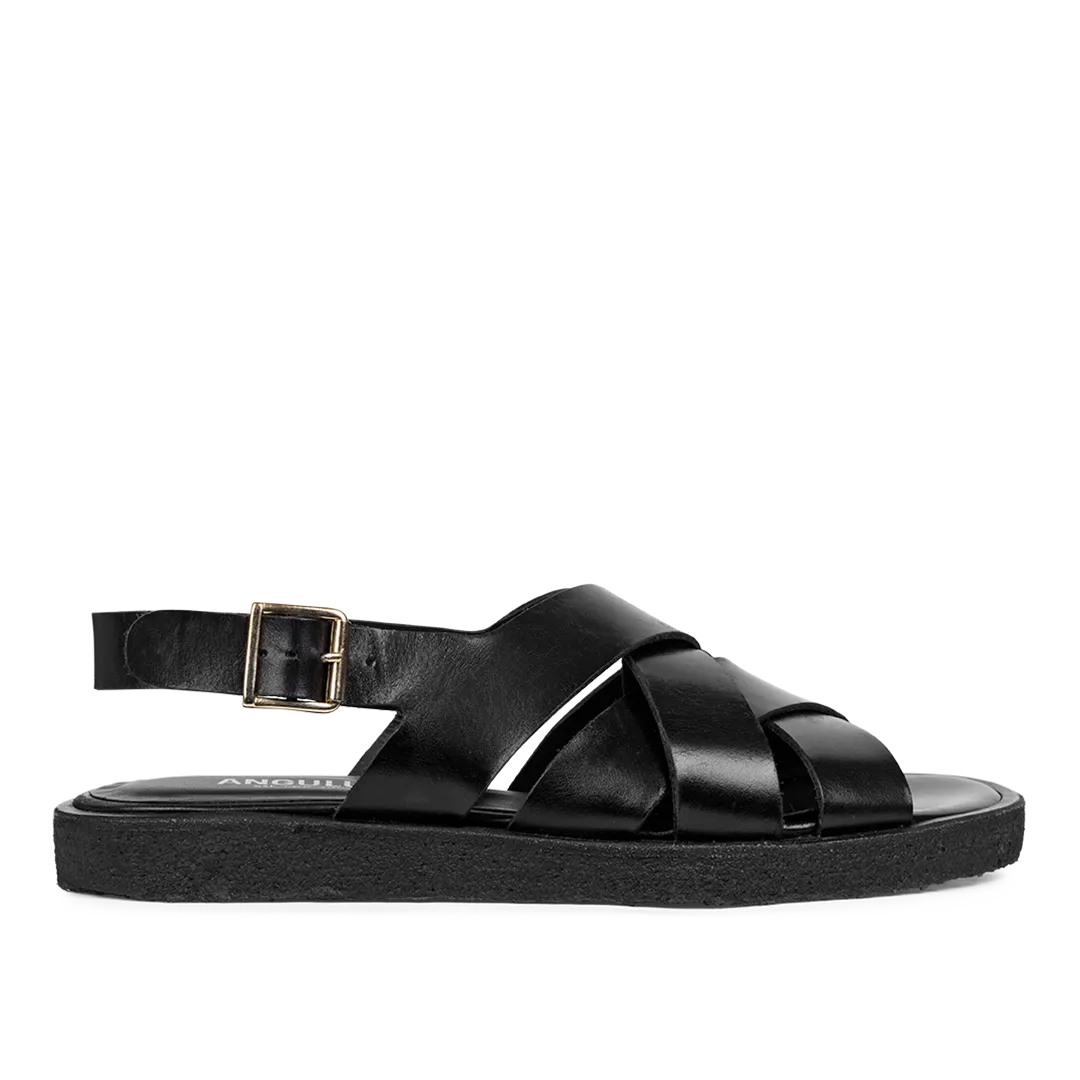Sandal with buckle