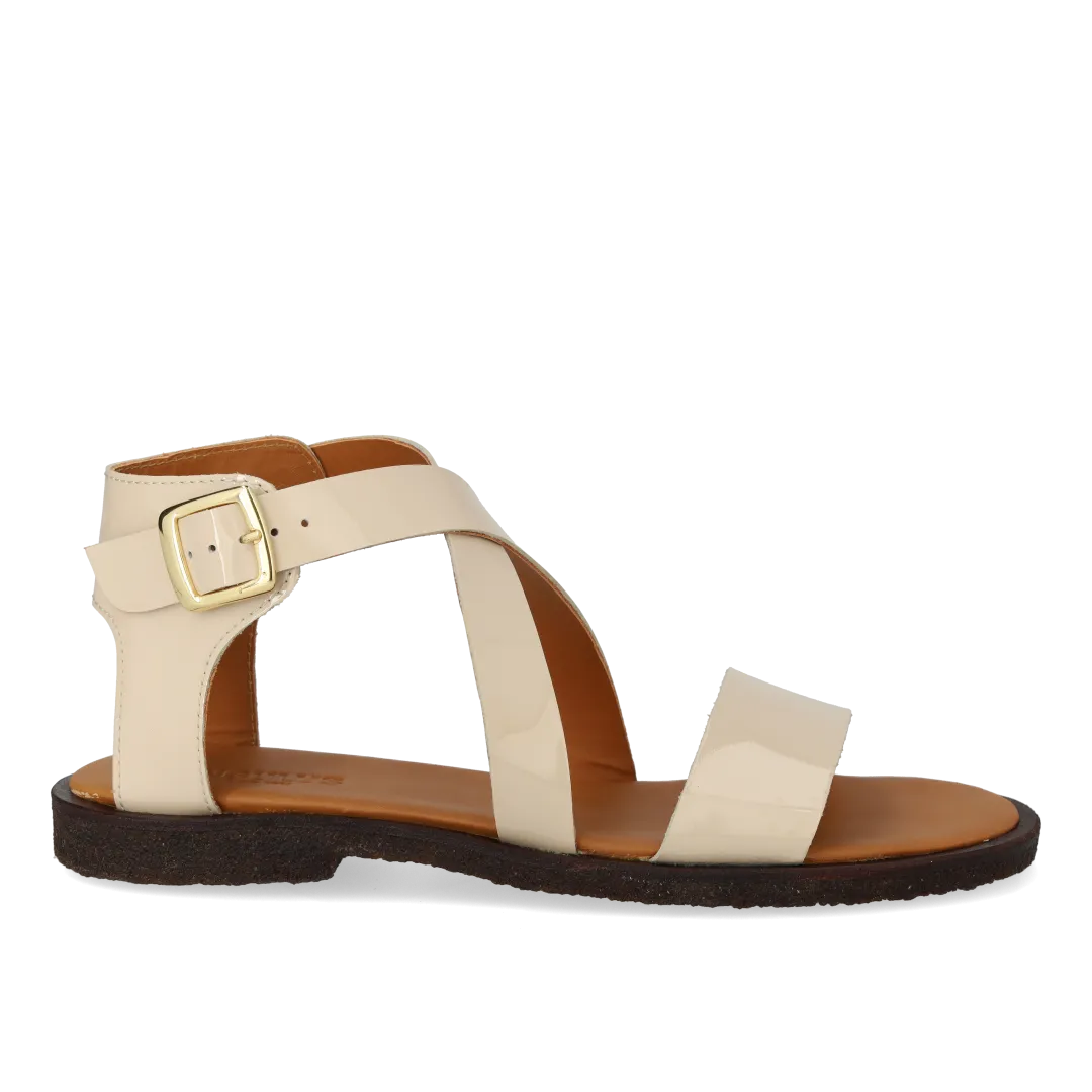 Sandal with buckle