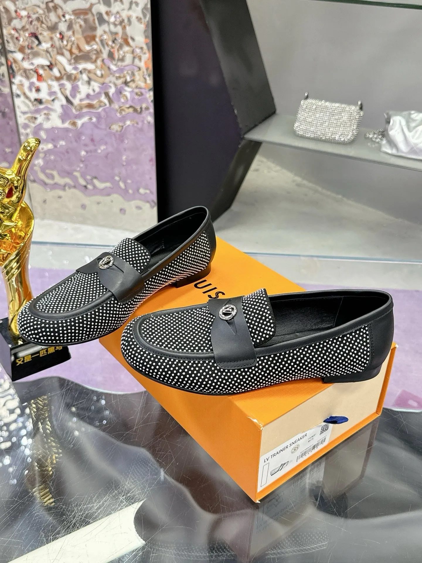 SE1617 LV Soho Flat Loafer / Size5-11