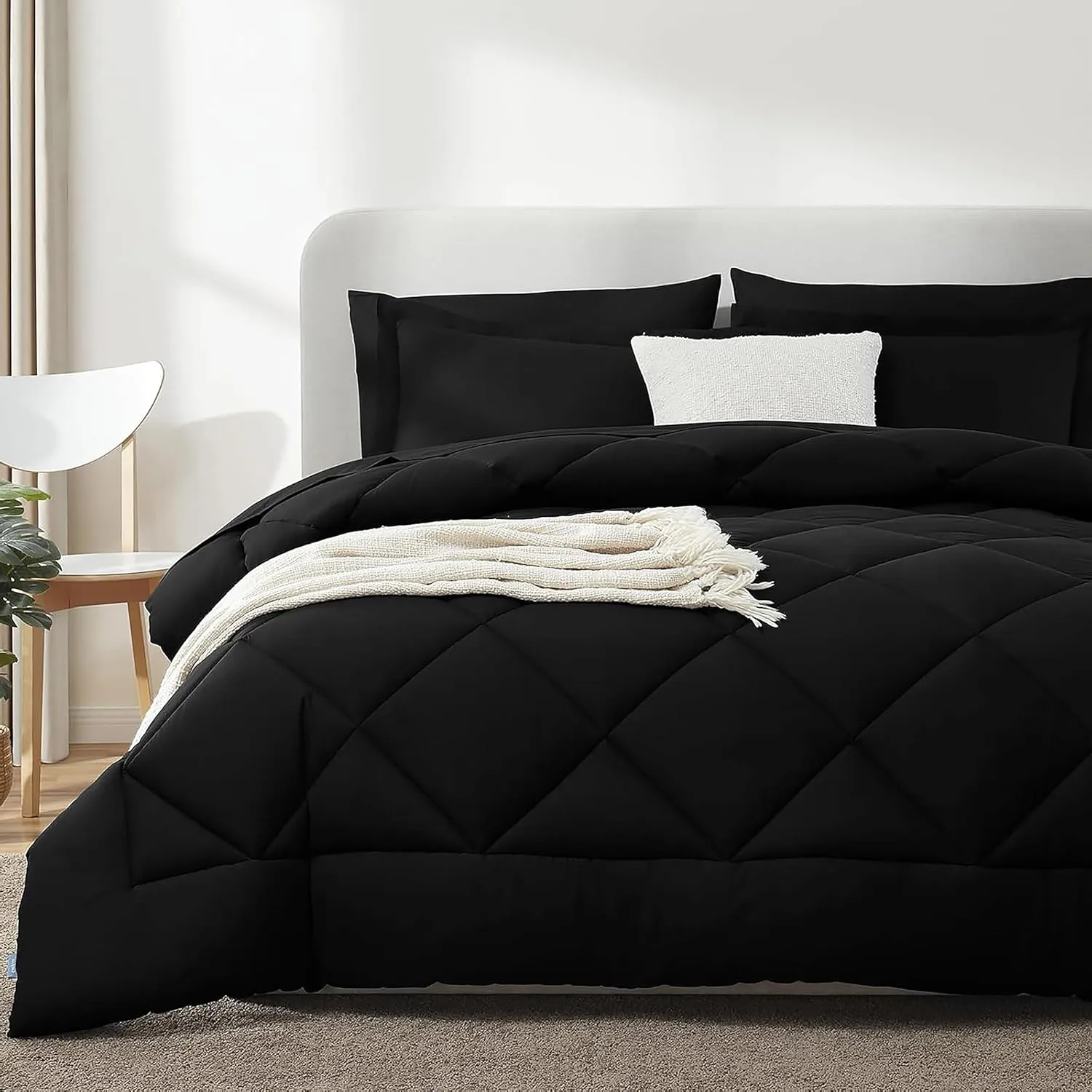 Sleepdown 7 Piece Bed in a Bag Queen Comforter Set with Sheets, All Season Ultra-Soft Lightweight Microfiber Comforter - Black, Queen