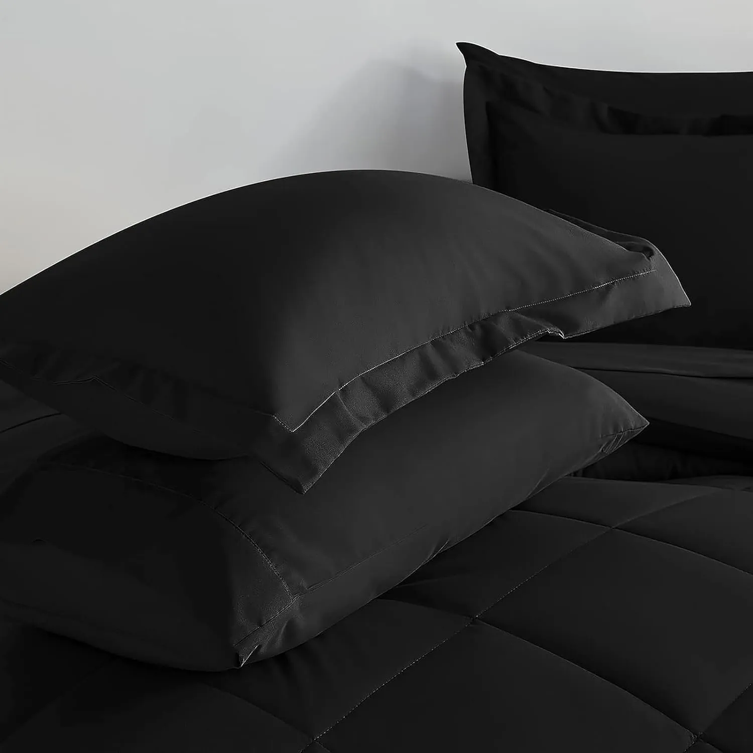 Sleepdown 7 Piece Bed in a Bag Queen Comforter Set with Sheets, All Season Ultra-Soft Lightweight Microfiber Comforter - Black, Queen