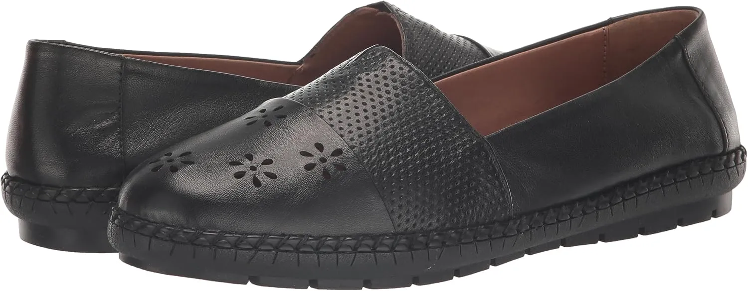 Trotters Women's Ruby Perf Loafer