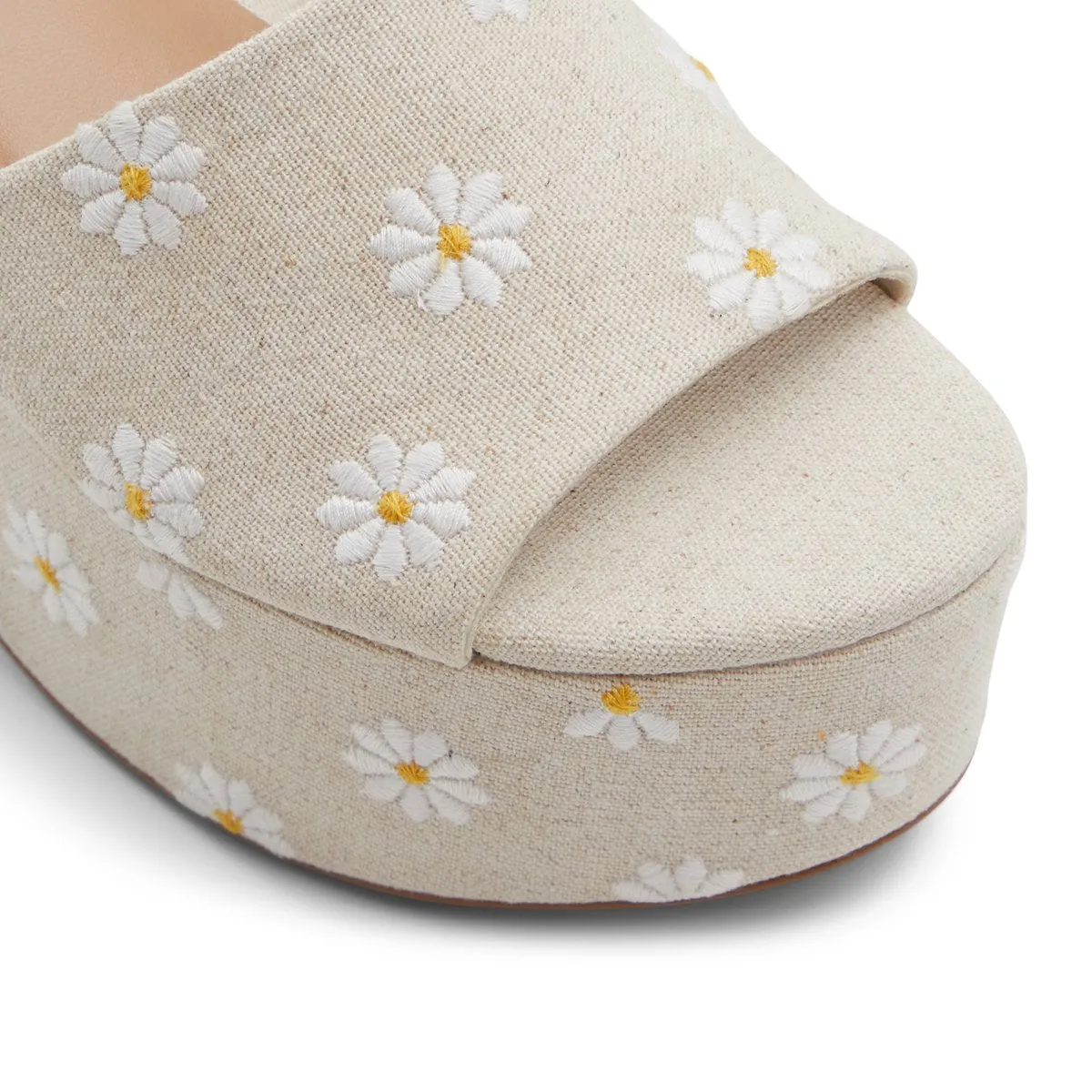Valerria Wedge Sandals