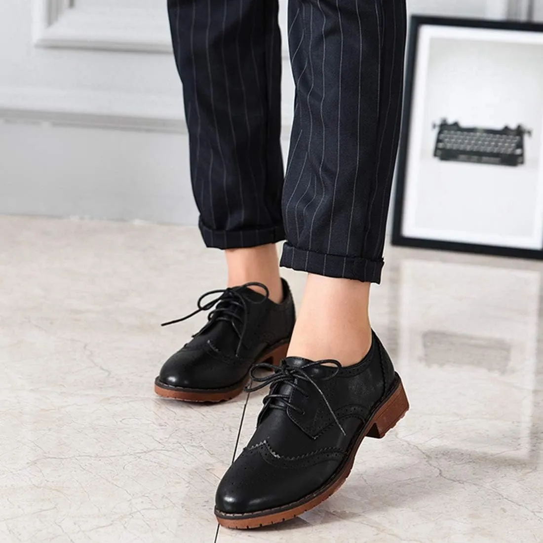VOKLIN Women's Classic Flat Saddle Oxford Shoes Lace Up Wingtip Perforated Low Heels Vintage School Brogues