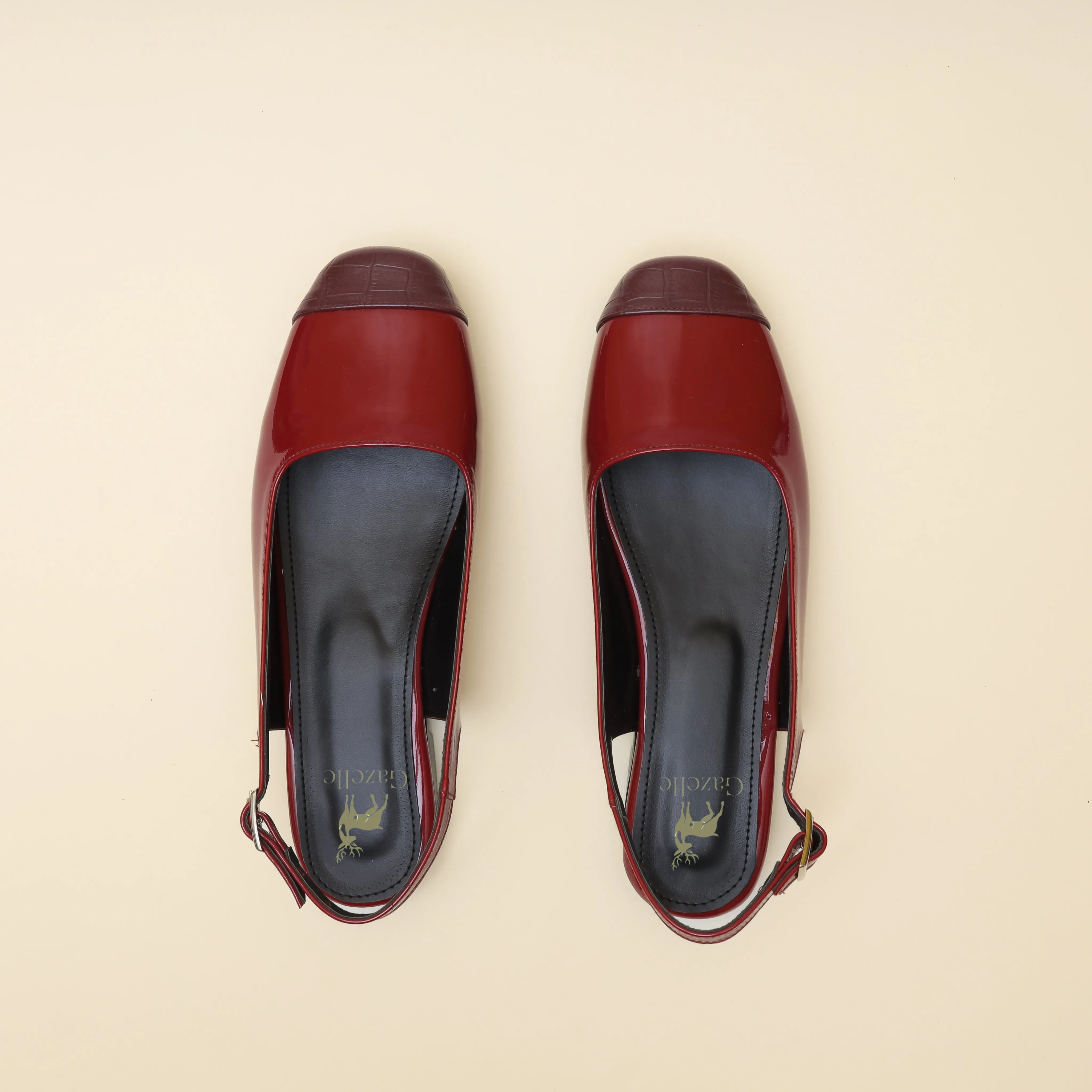 Women Burgundy Round Flat Sandal