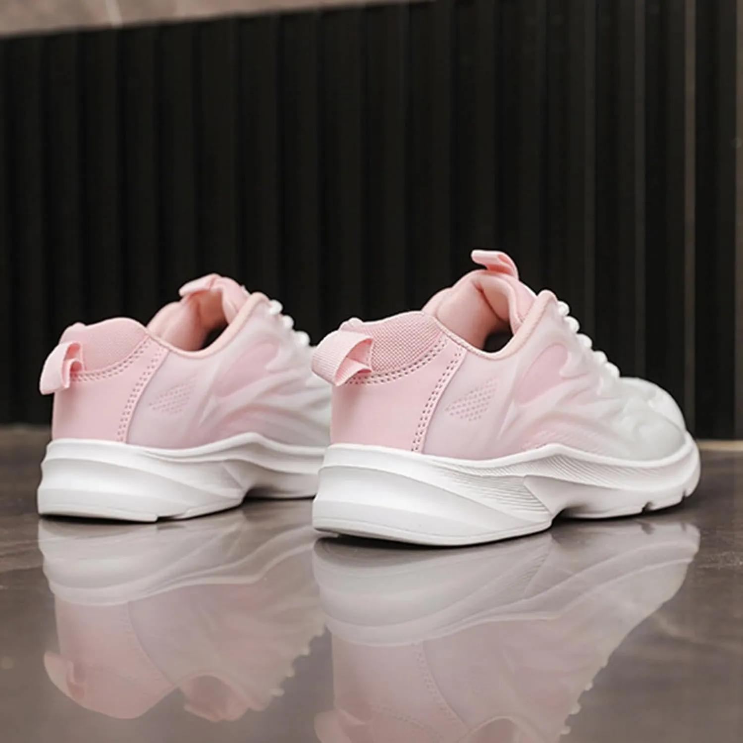 Womens Breathable Mesh Lace Up Walking Shoes Classic Lightweight Soft Athletic Tennis Running Shoes Casual Memory Foam Sneakers