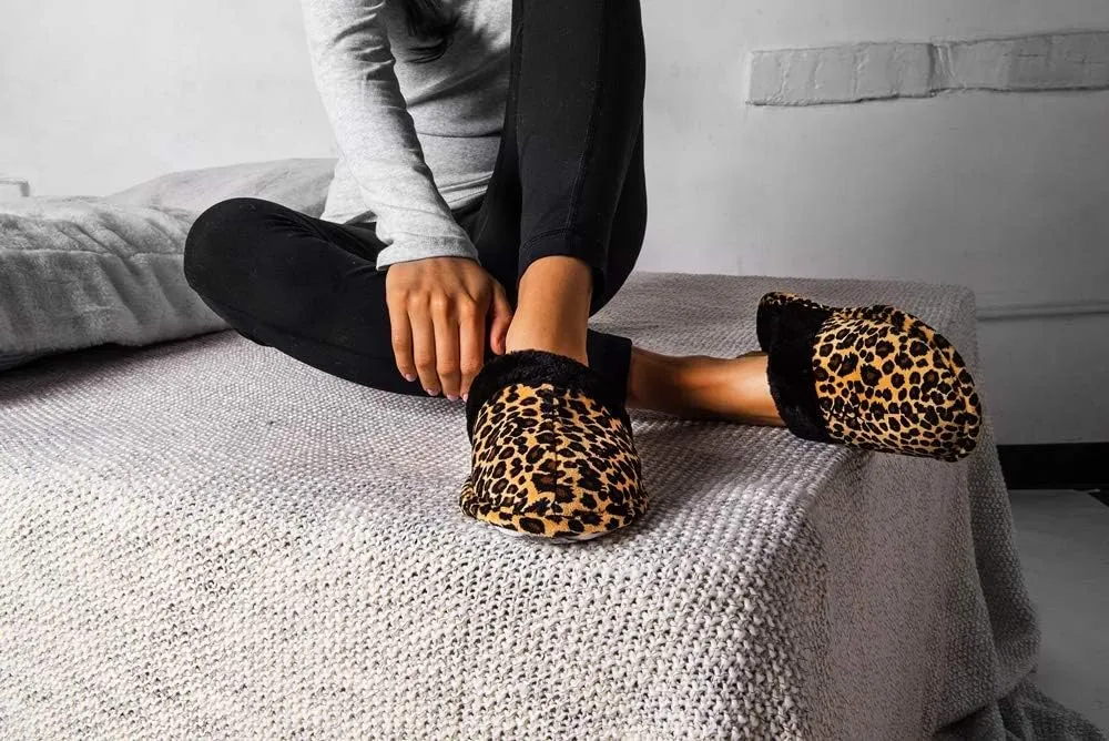 Women's Zebra Bow Tie Cozy Comfy House Bedroom Indoor Slide Memory Foam Slipper