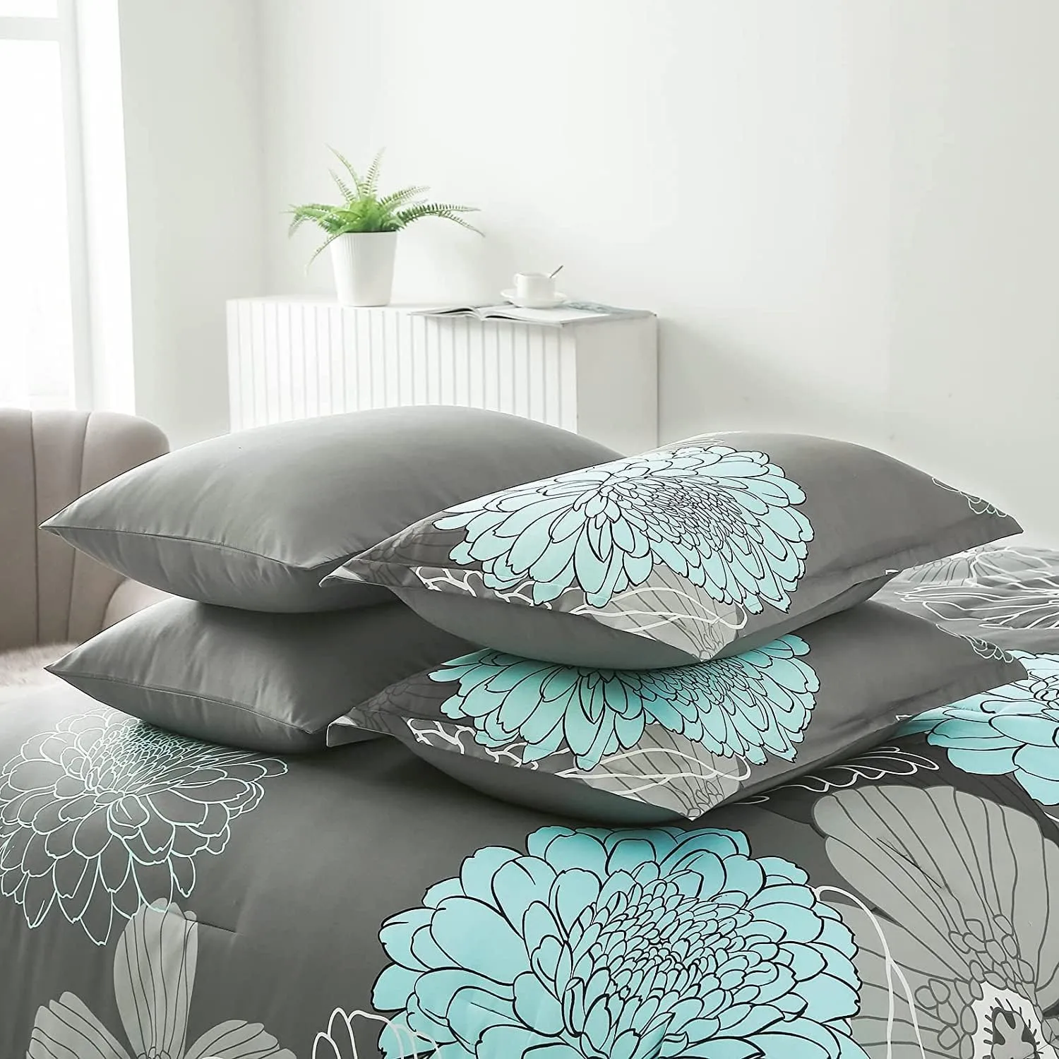 Yiran Floral Comforter Set 7 Piece Full Size Bed in a Bag Flower Comforter Soft Microfiber Bedding Set for All Season (Grey,90"x78")